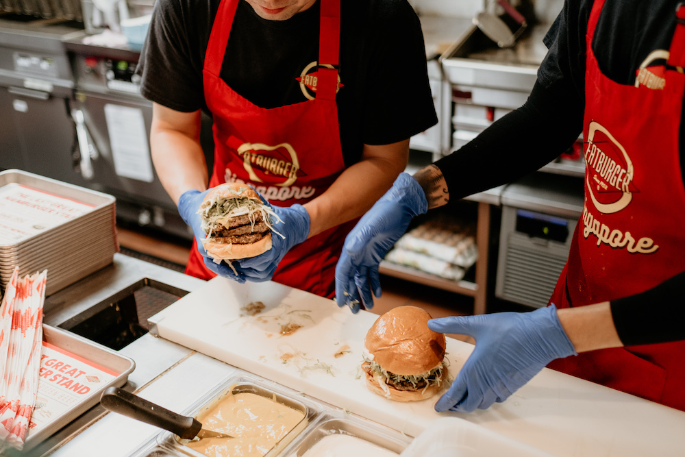Foodieview (Singapore): Fatburger – Huge Delicious Burgers